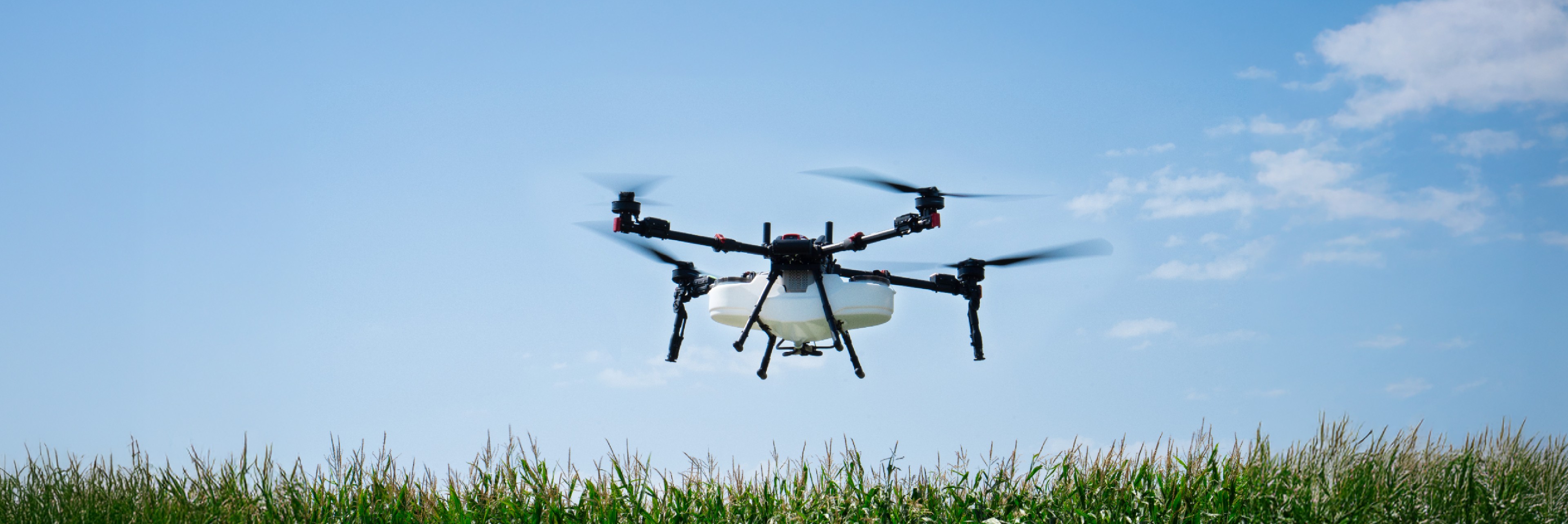 XAG P150 Max vs DJI Agras — porównanie dronów rolniczych